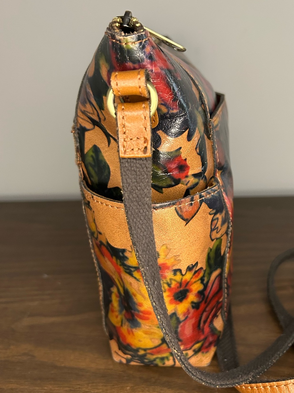 Patricia Nash Avely Summer Drawing Floral Leather Shoulder Bag - Picture 4 of 11
